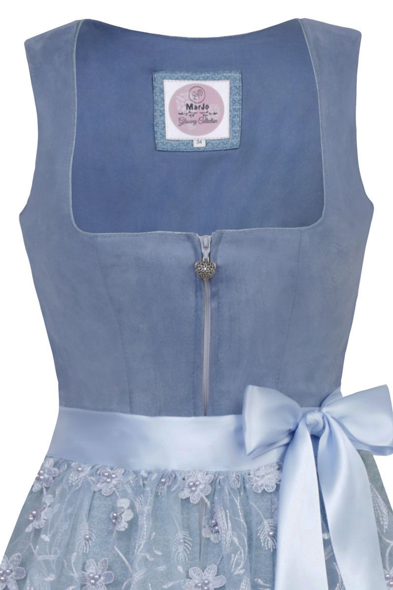 Marjo Midi-Dirndl in Blau mit floraler Spitze und Satinschleife von MOSER Trachten.