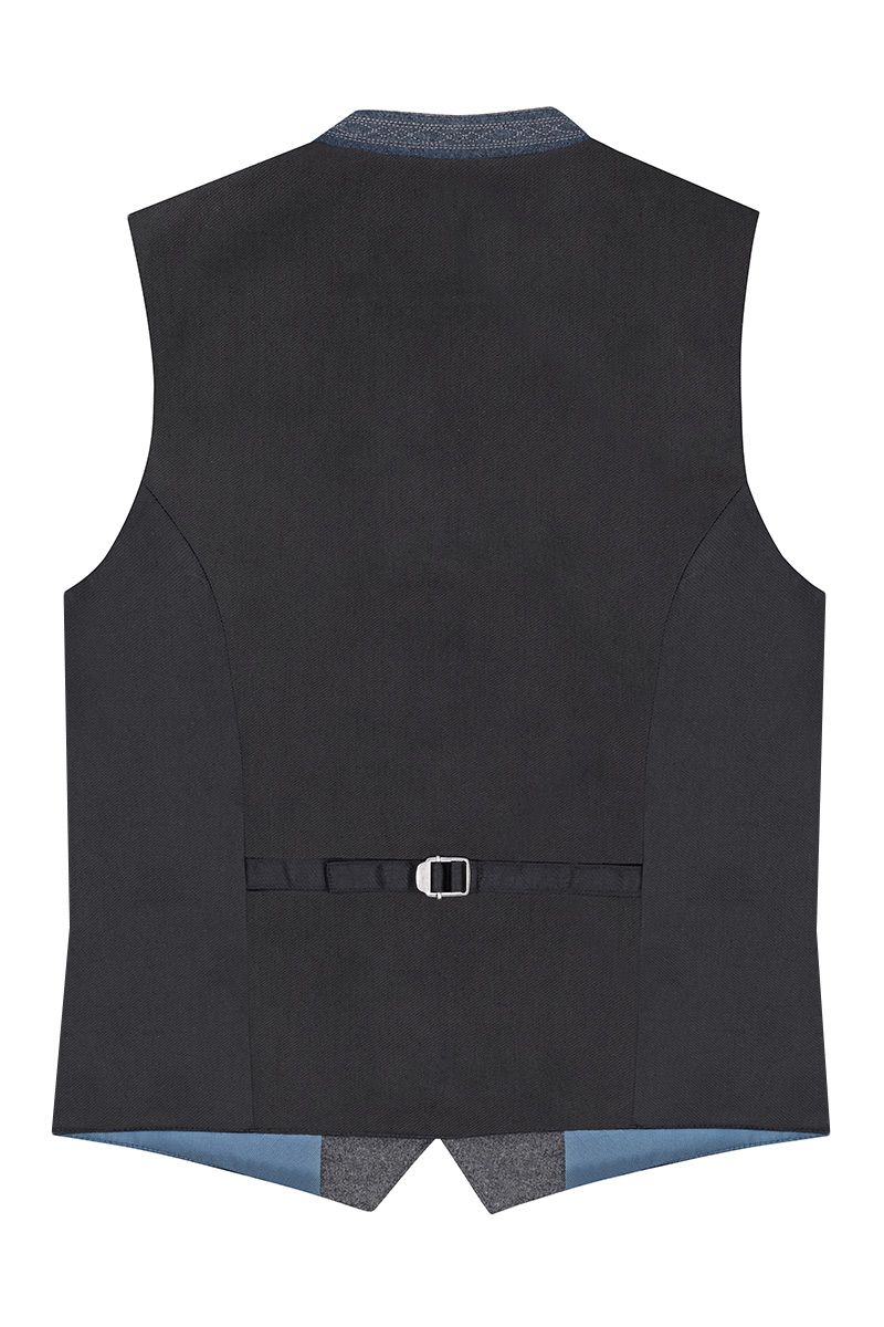 Schwarze Herrenweste aus hochwertigem Stoff von MOSER Trachten mit verstellbarem Gürtel.
