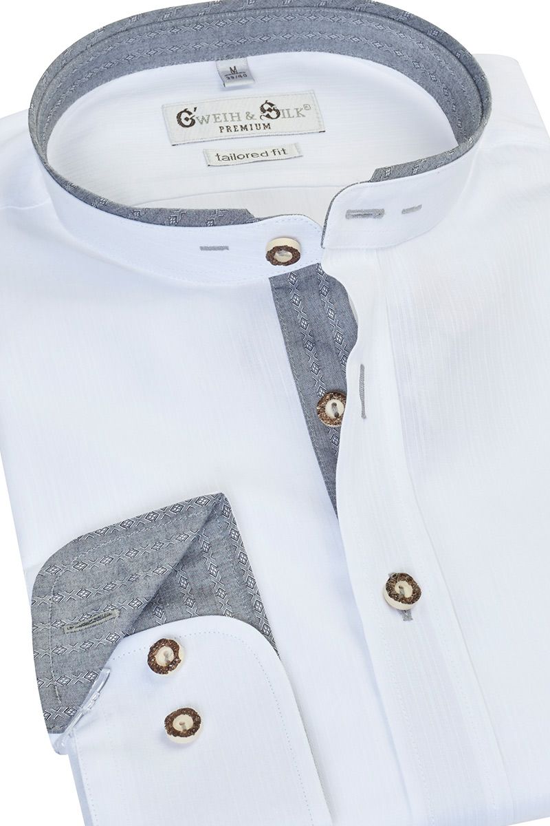Elegantes weißes Trachtenhemd von MOSER Trachten mit grauen Details am Kragen und Knopfleiste.