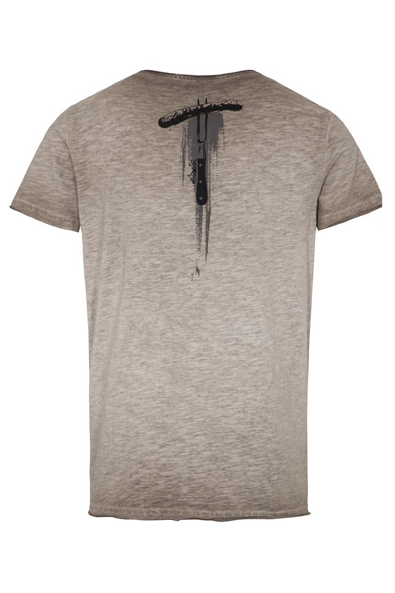 Ein Herren-T-Shirt von MOSER Trachten mit Wurst- und Messerprint auf der Rückseite.
