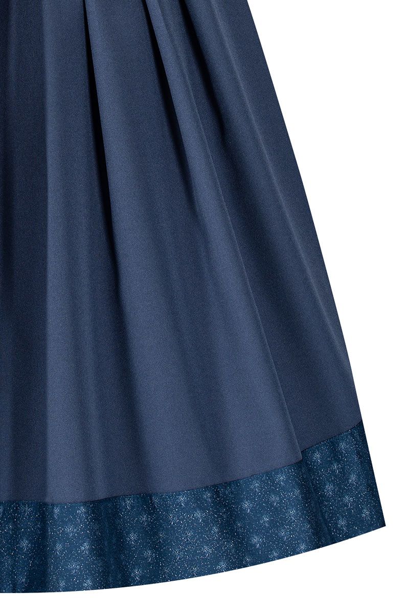 Eleganter blauer Dirndlrock aus der MOSER Trachtenkollektion auf trachten.de.