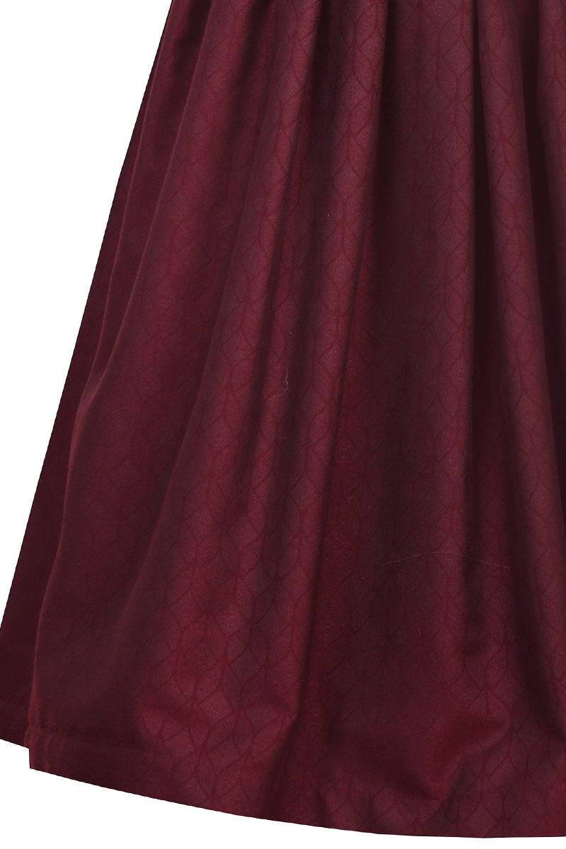 Eleganter bordeauxroter Dirndlrock von MOSER Trachten aus hochwertigem Stoff.
