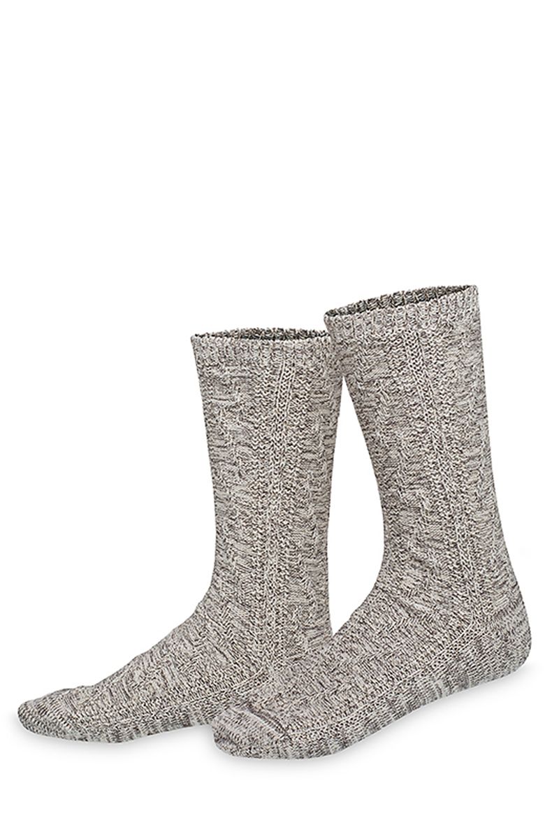 Graue, gestrickte Trachtensocken aus Wolle für Herren von MOSER Trachten.